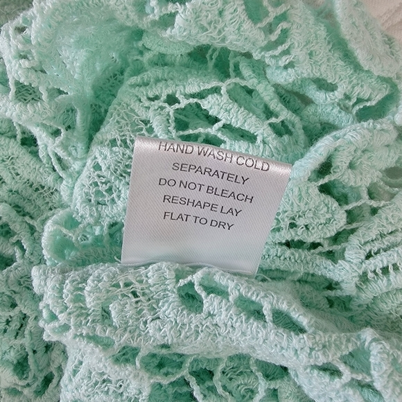 Charlotte Russe Mint Green All Over Crochet Short Sleeve Crop Top Size L - Picture 7 of 9